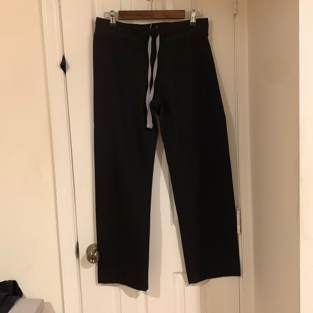 Black Figs Livingston Scrub Pants